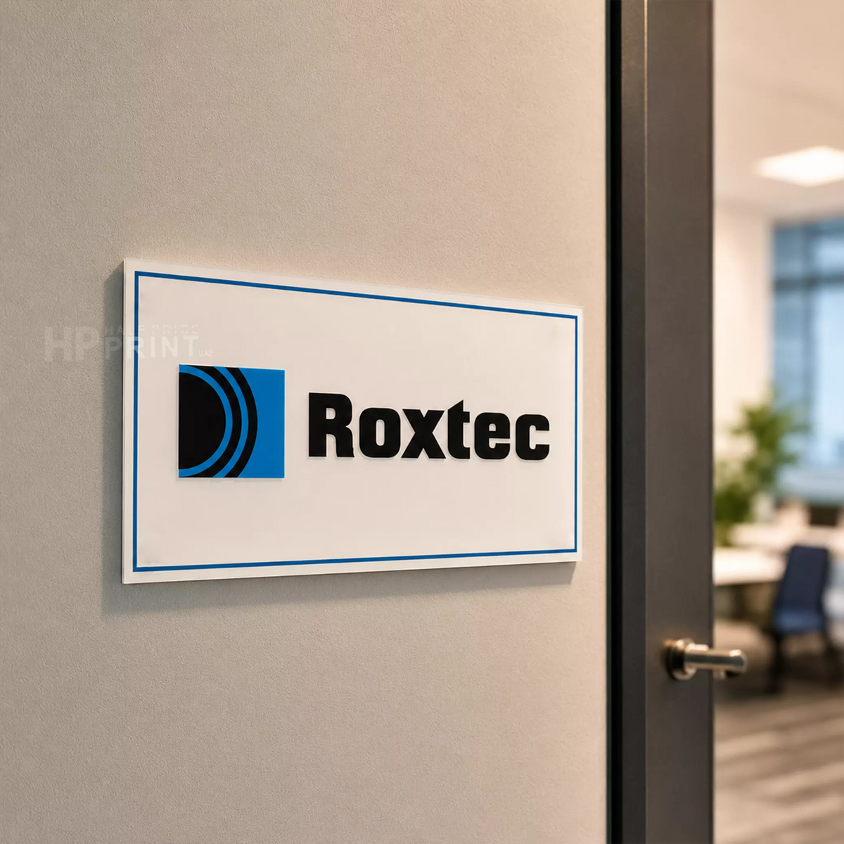 Forex Name Plate is displaying on wall.